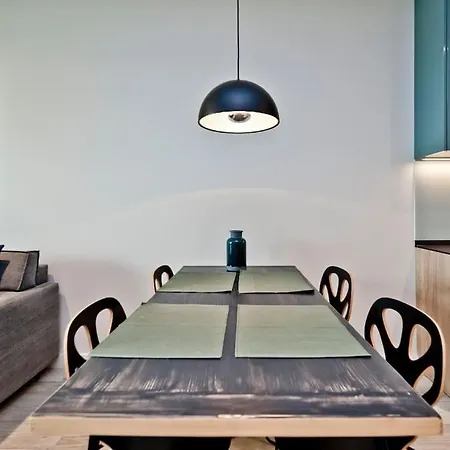 Apartament nad zatoką z ogródkiem-2