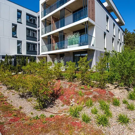 Apartament Leśny Ogród - kompleks Wydma&Las - 200 m do Morza, widok na sosnowy las, leśny ogród o pow 160 m2, bezpłatny parking, faktura VAT, ochrona, plac zabaw, boisko wielofunkcyjne-3