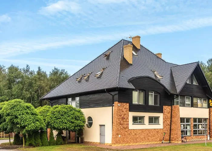 Pokoje i apartamenty ,,Leśne Jastarnia